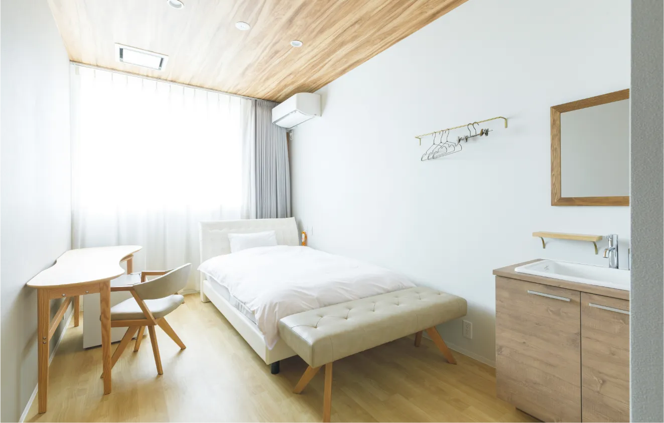 個室B （洋室：トイレ付き）