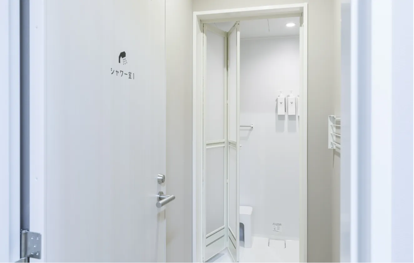 シャワー室（共有）